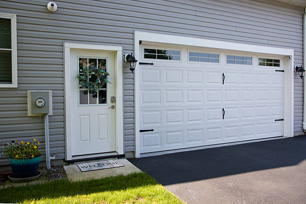 24/7 Emergency Garage Door Panel Replacement experts in Ville Platte, LA